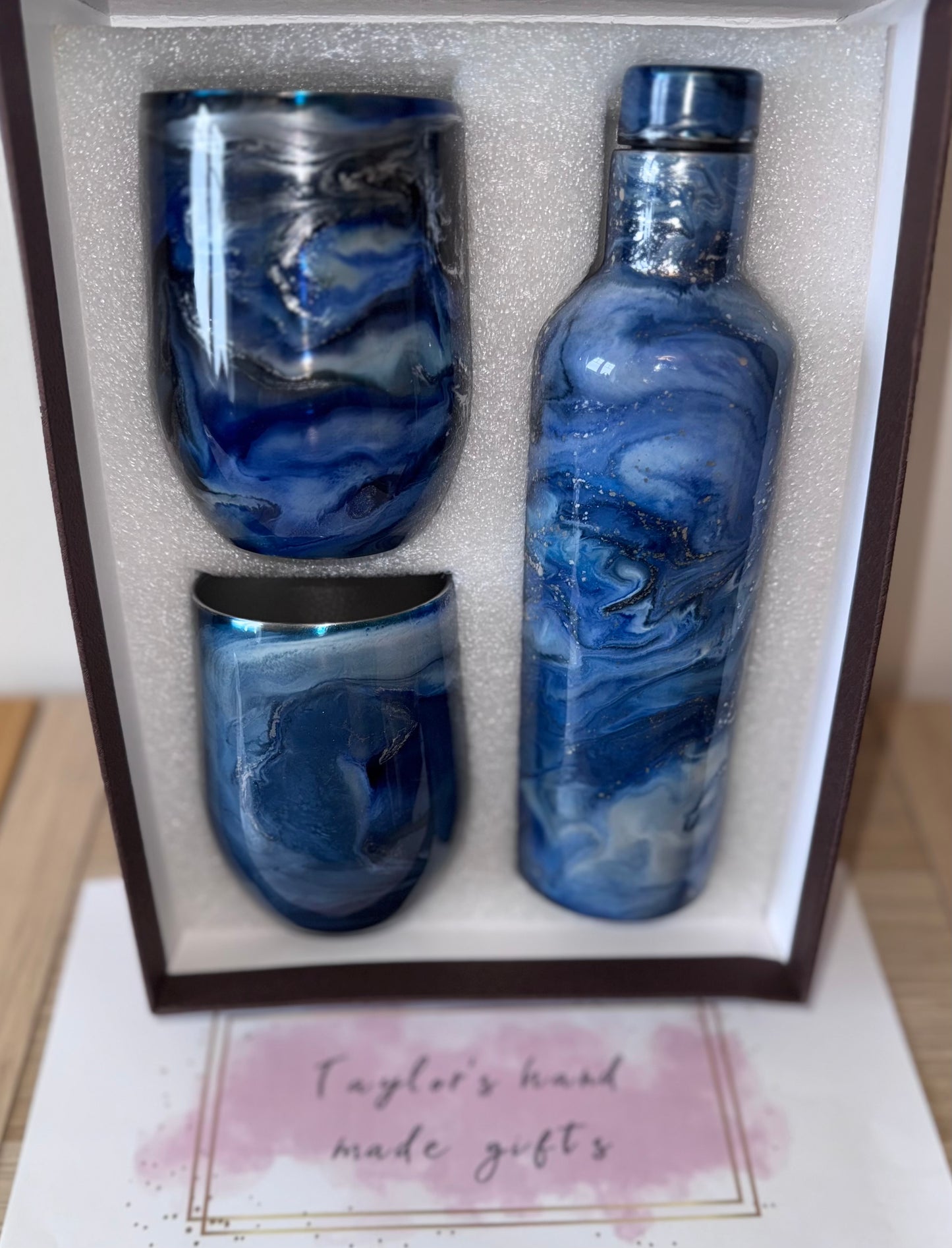 Wine bottle and cup set