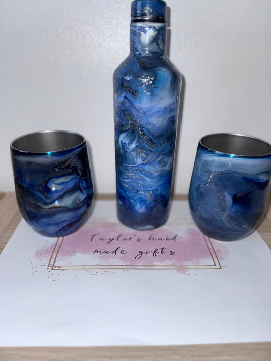 Wine bottle and cup set